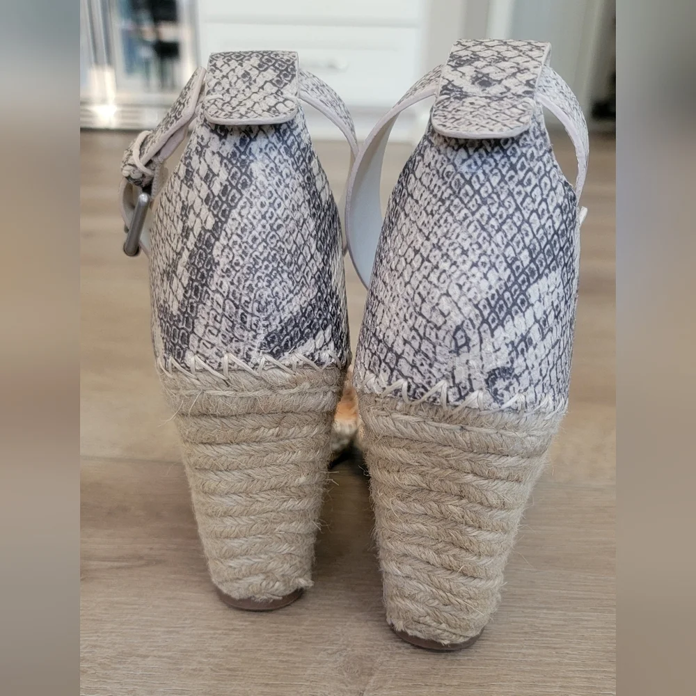 DOLCE VITA Women's Size 8 Noor Wedge Sandal Snake Print Leather. Espadrille - Picture 9 of 11